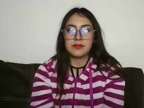 Snapshot of Mar_00c chatting on 13, 10, 2025 Mar 00c online show from 13, 10, 2025