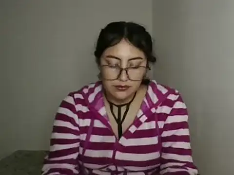 Snapshot of Mar_00c chatting on 17, 10, 2025 Mar 00c online show from 17, 10, 2025