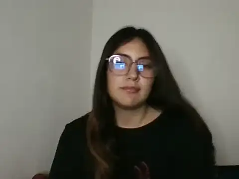 Snapshot of Mar_00c chatting on 18, 10, 2025 Mar 00c online show from 18, 10, 2025