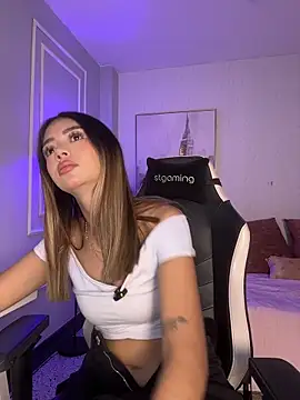 HoneyMollyX online show from 10, 4, 2026