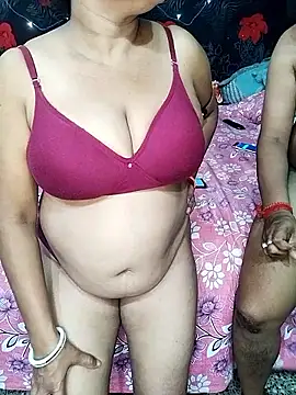 modhu82 online show from 6, 11, 2025