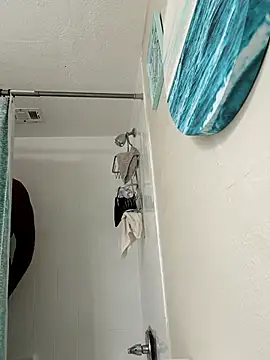 mackkhxh online show from 17, 11, 2025