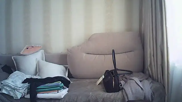 MoodieMira online show from 11, 3, 2026