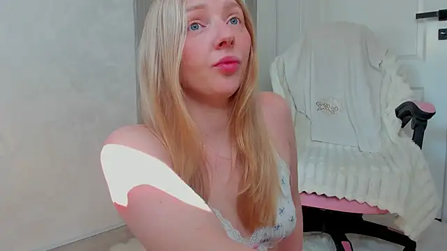 Snapshot of SundyRose chatting on 21, 6, 2026 SundyRose online show from 21, 6, 2026