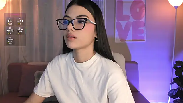 Snapshot of MarianaaDooll chatting on 2, 2, 2026 MarianaaDooll online show from 2, 2, 2026