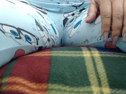 Snapshot of luna_hot_extreme chatting on 20, 10, 2025 luna hot extreme online show from 20, 10, 2025