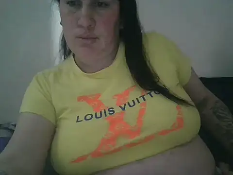 damita17 online show from 20, 4, 2026