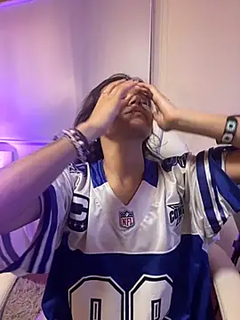 Ninfa pink online show from 4, 11, 2025