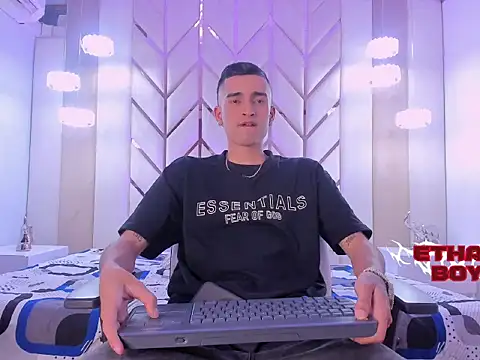 Snapshot of Ethan_Boy_ chatting on 3, 2, 2026 Ethan Boy online show from 3, 2, 2026