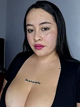 Snapshot of Stefani02 chatting on 10, 10, 2025 Stefani02 online show from 10, 10, 2025