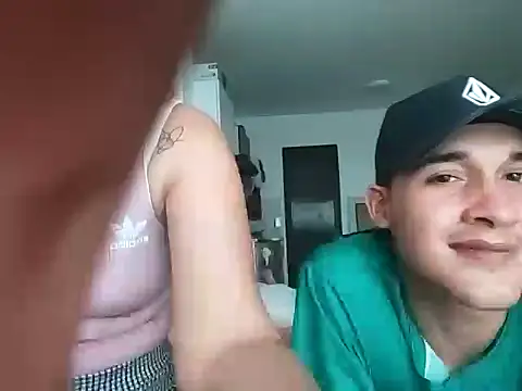 Snapshot of Cev_Am99 chatting on 21, 11, 2025 Cev Am99 online show from 21, 11, 2025