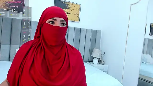 Snapshot of _naylaa_ chatting on 16, 10, 2025  naylaa  online show from 16, 10, 2025