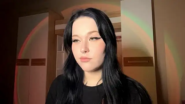 KristenGoodmon online show from 13, 10, 2025