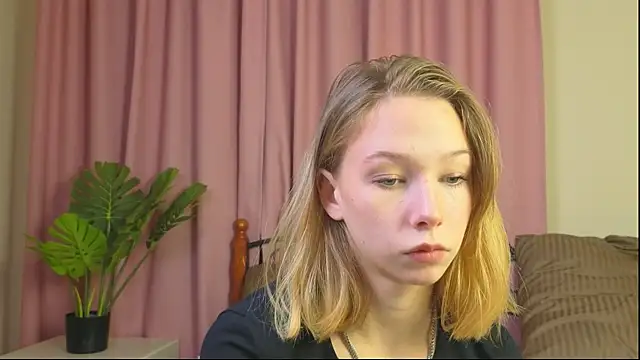 LilyVoise online show from 21, 10, 2025