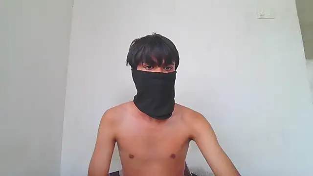Snapshot of lil-twink19 chatting on 19, 5, 2026 lil-twink19 online show from 19, 5, 2026