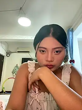 Snapshot of lan-xinh1 chatting on 18, 10, 2025 lan-xinh1 online show from 18, 10, 2025