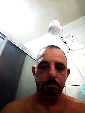 Snapshot of MORENORC79 chatting on 8, 5, 2026 MORENORC79 online show from 8, 5, 2026