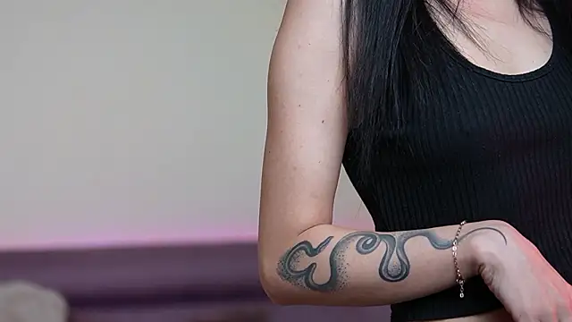 JoelleApril online show from 14, 1, 2026