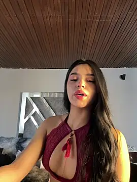 Snapshot of LunaMoore_Pink chatting on 17, 7, 2026 LunaMoore Pink online show from 17, 7, 2026