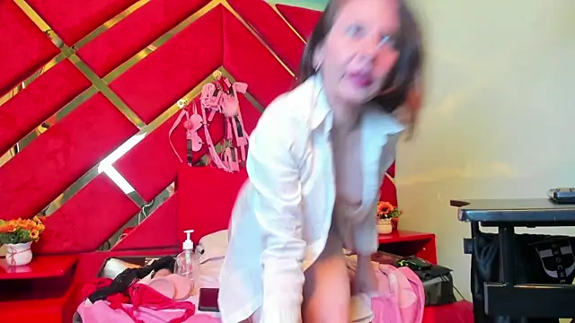 Kylie Bloom online show from 22, 3, 2026