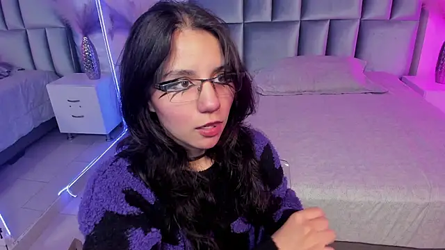 HollyPeach online show from 18, 2, 2026