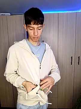 heyy noah11 online show from 9, 11, 2025