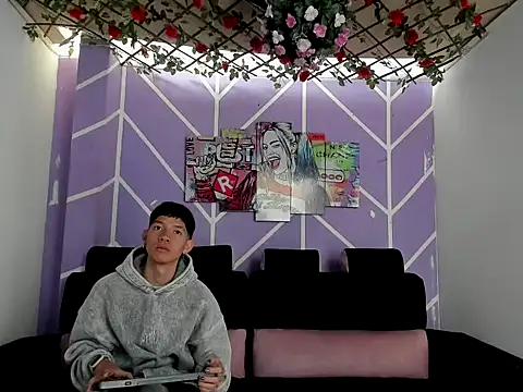 heyy noah11 online show from 6, 2, 2026