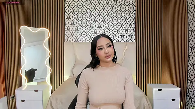 BEELLA TAY1 online show from 15, 11, 2025