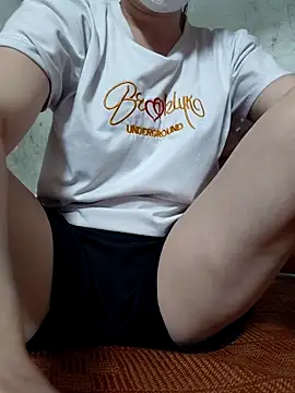 HanhhLa online show from 8, 11, 2025