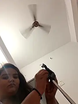 Saffroncutie online show from 22, 10, 2025
