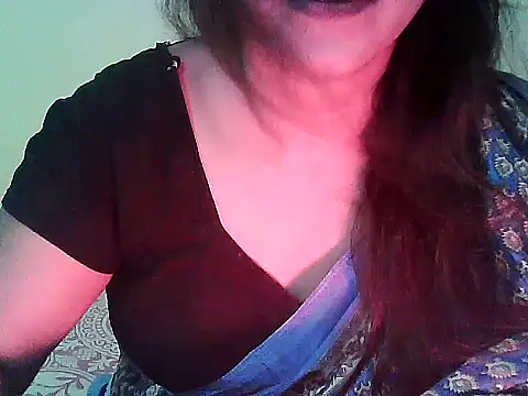 Model Srinika online show from 24, 10, 2025