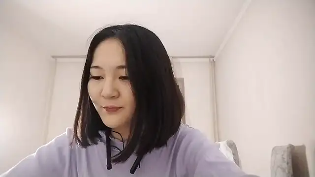 Lyndasilk online show from 28, 10, 2025