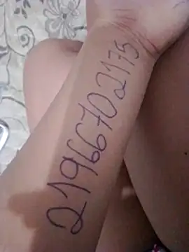 Snapshot of Camilanifeta chatting on 21, 12, 2025 Camilanifeta online show from 21, 12, 2025