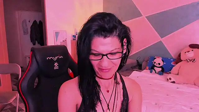 Snapshot of SweetSin40 chatting on 6, 5, 2026 SweetSin40 online show from 6, 5, 2026