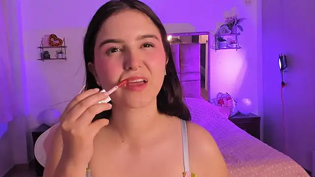 MIACUTEE  online show from 7, 3, 2026