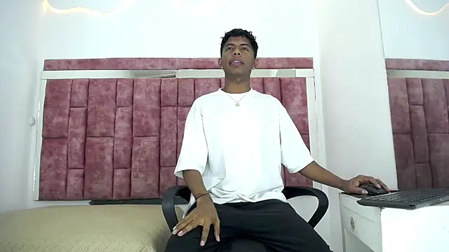 Mick storm online show from 30, 3, 2026