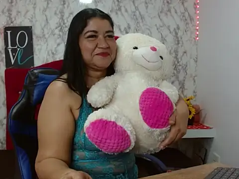  Danna Milf  online show from 19, 11, 2025