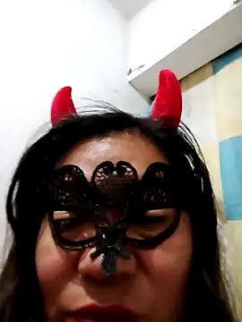 mimilobis online show from 14, 10, 2025