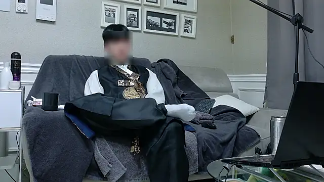 Snapshot of koreanboy2341 chatting on 16, 2, 2026 koreanboy2341 online show from 16, 2, 2026