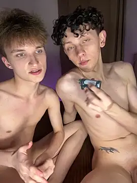 TwinksNextDoor online show from 28, 2, 2026