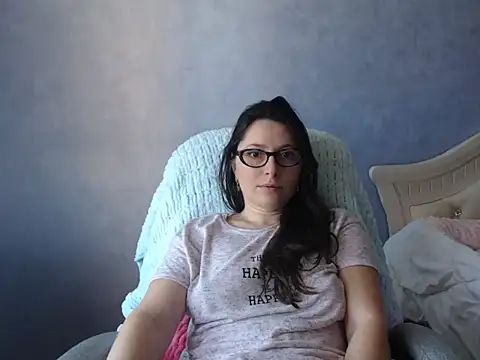 Snapshot of LuckyLisa23 chatting on 27, 4, 2026 LuckyLisa23 online show from 27, 4, 2026