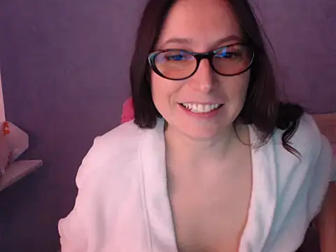 Snapshot of LuckyLisa23 chatting on 7, 5, 2026 LuckyLisa23 online show from 7, 5, 2026
