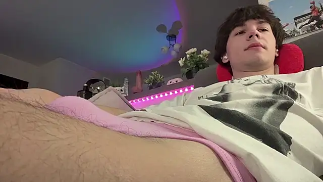 Jeremy1Scott online show from 15, 2, 2026