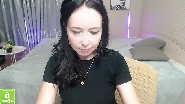 beautiful moon3 online show from 30, 10, 2025