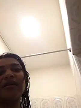 Snapshot of Dulcesura chatting on 9, 11, 2025 Dulcesura online show from 9, 11, 2025