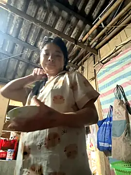 Snapshot of Linh-xxx chatting on 14, 10, 2025 Linh-xxx online show from 14, 10, 2025