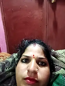 Karishma cute online show from 24, 11, 2025