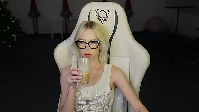 Jessica start online show from 18, 12, 2025