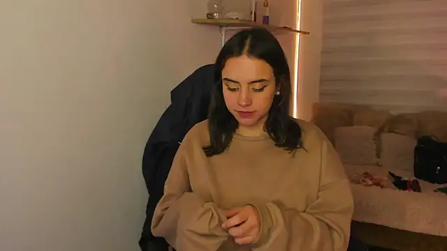 Emily Lindey online show from 19, 10, 2025