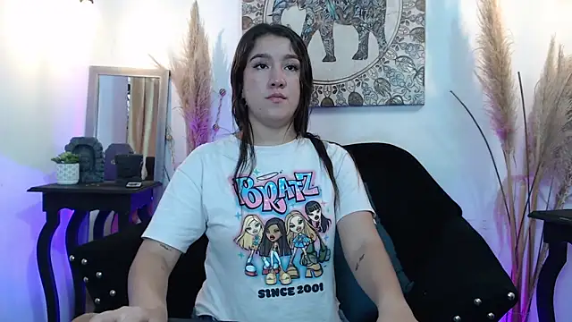 ZharaGag on u online show from 6, 11, 2025